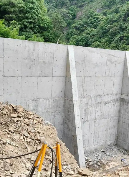 滁州重力式挡土墙
